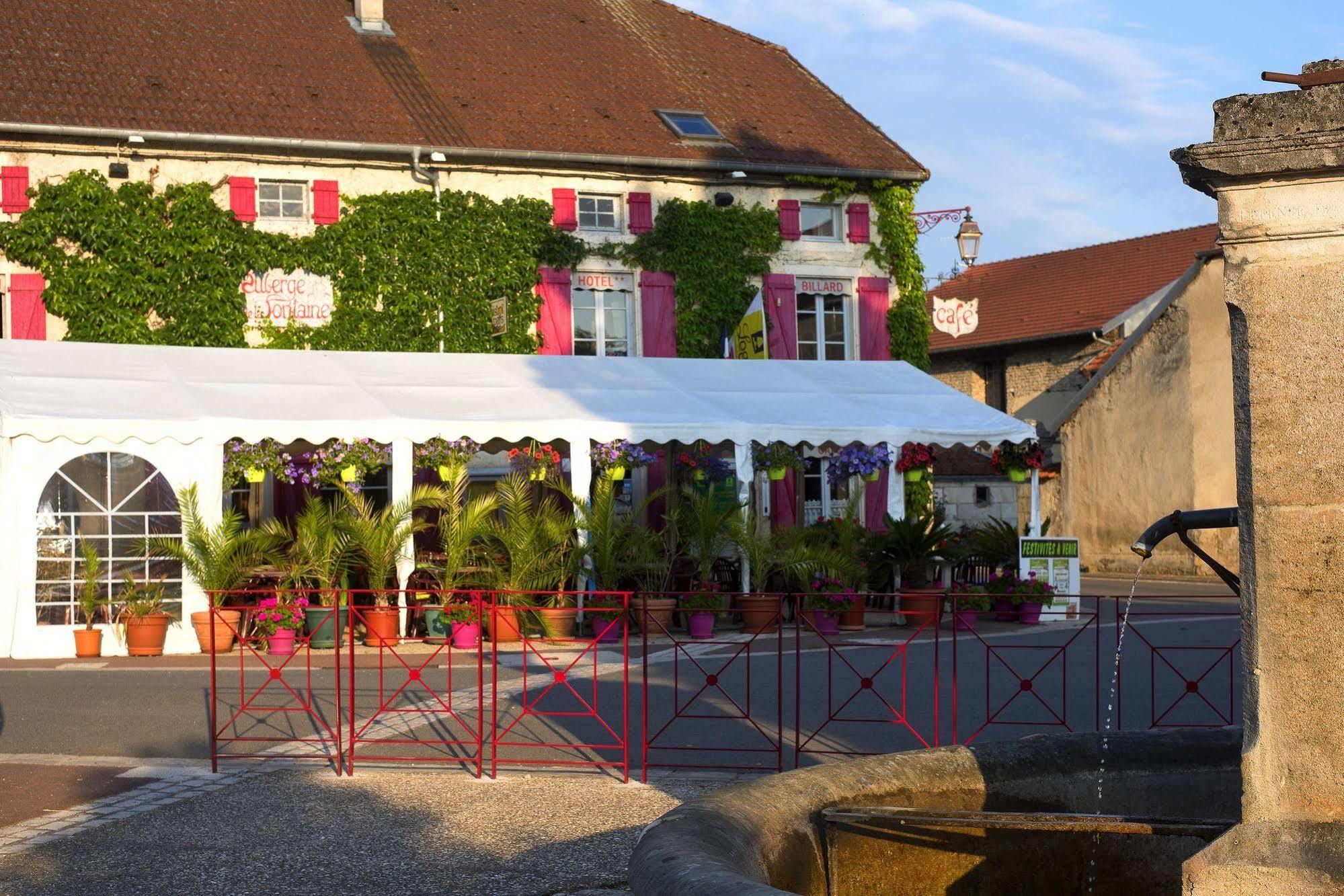 Auberge De La Fontaine Villiers-sur-Suize Екстер'єр фото
